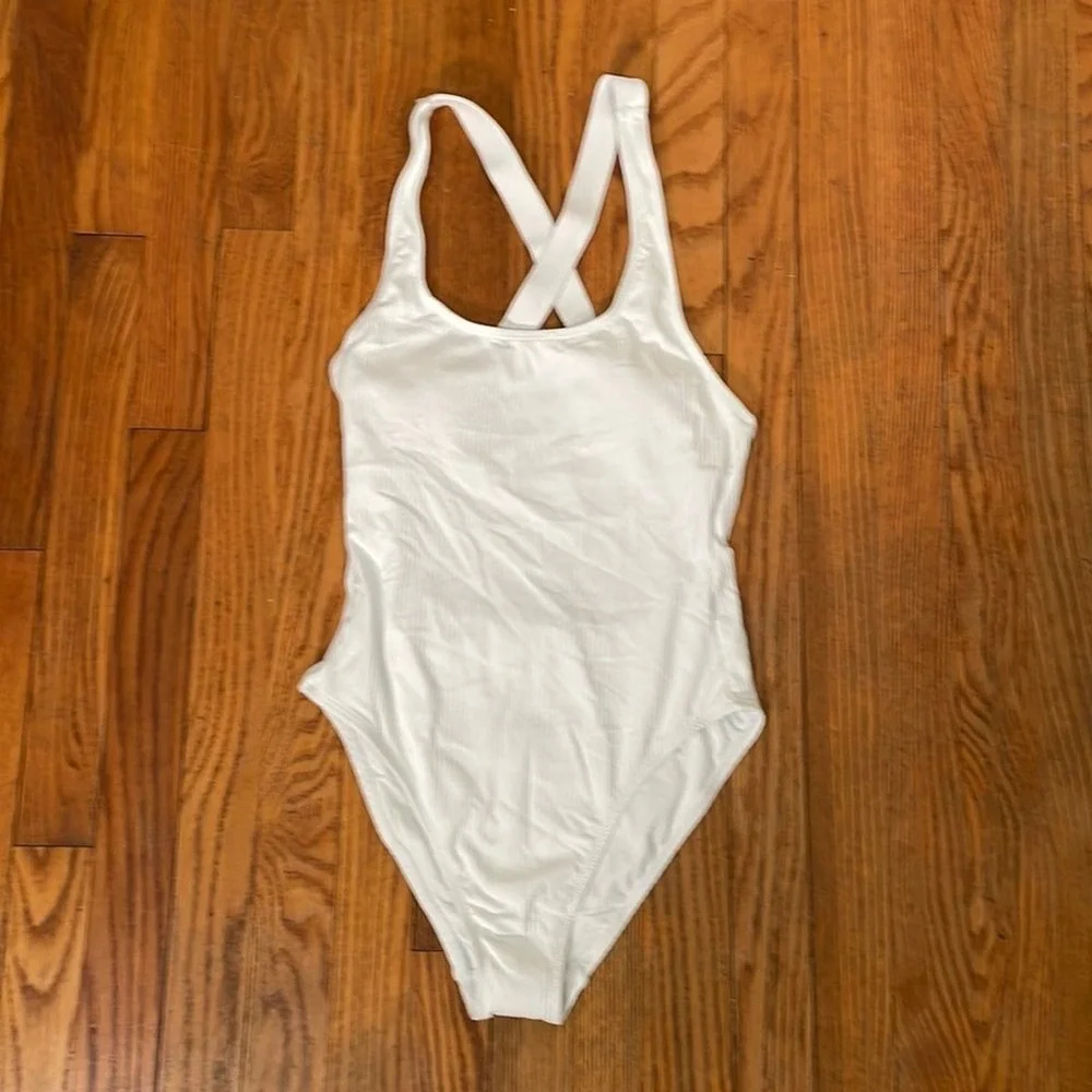 Andie Swim The Tulum One Piece‎ Swimsuit White Ribbed Size L NWT